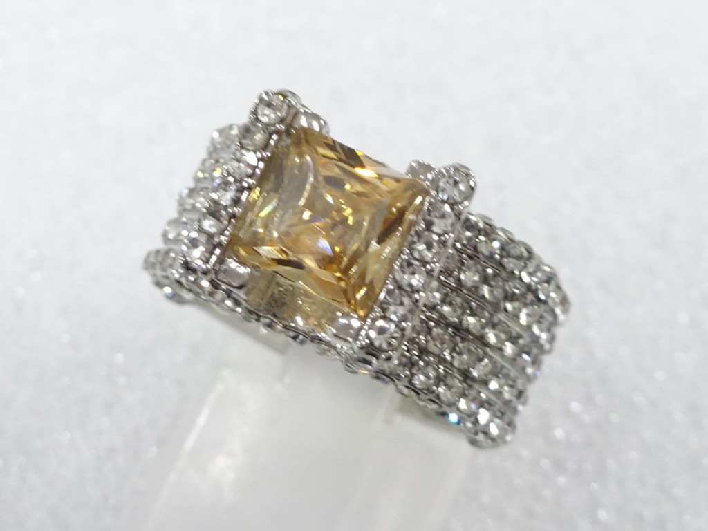 Japanese Kimono / Antique Accessories Metal